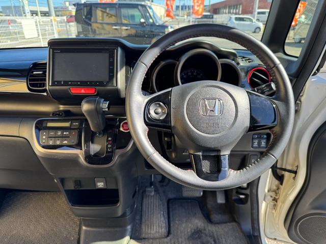 N-BOXカスタム 2トーンカラースタイル G・Lパッケージ(24枚目)