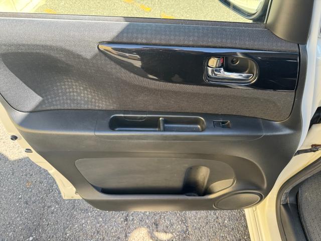 N-BOXカスタム 2トーンカラースタイル G・Lパッケージ(41枚目)