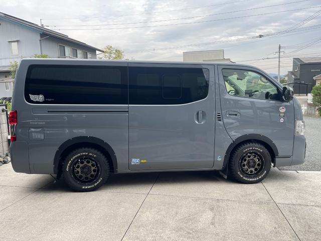 キャラバン ロンググランドプレミアムＧＸ　１６インチアルミホイール　１１インチディスプレイオーディオ　サラウンドスピーカーシステム（8枚目）