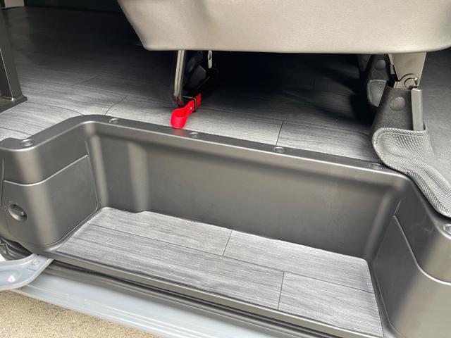 キャラバン ロンググランドプレミアムＧＸ　１６インチアルミホイール　１１インチディスプレイオーディオ　サラウンドスピーカーシステム（51枚目）