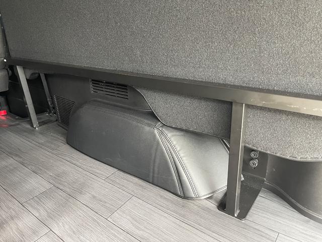 キャラバン ロンググランドプレミアムＧＸ　１６インチアルミホイール　１１インチディスプレイオーディオ　サラウンドスピーカーシステム（66枚目）