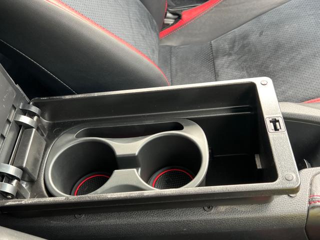 �A�[�����X�g�E�h�����N�z���_�[