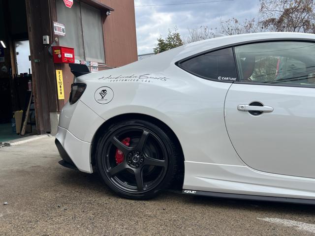 ���A�E����