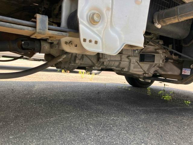 キャリイトラック ＫＣエアコン・パワステ農繁仕様　４ＷＤ　軽トラック　ＭＴ　エアコン　運転席エアバッグ　助手席エアバッグ（25枚目）