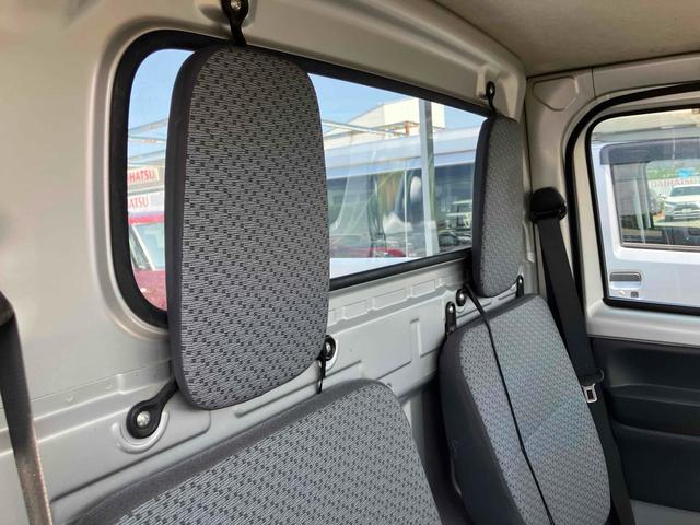 キャリイトラック ＫＣエアコン・パワステ農繁仕様　４ＷＤ　軽トラック　ＭＴ　エアコン　運転席エアバッグ　助手席エアバッグ（45枚目）