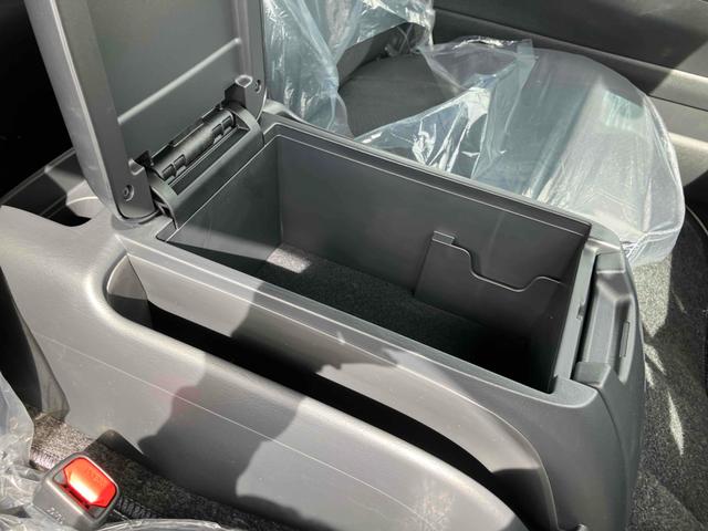 ハイエースバン スーパーGL ダークプライムII デジタルインナーミラー クリアランスソナー レーンアシスト 衝突被害軽減システム 両側電動スライドドア オートマチックハイビーム スマートキー 100V電源 ESC メーカーオプションアルミホイール(44枚目)