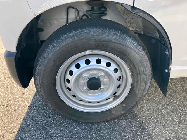 ハイゼットカーゴ 4WD 軽バン MT 衝突被害軽減システム クリアランスソナー 両側スライドドア キーレスエントリー アイドリングストップ オートライト ESC エアコン パワーステアリング パワーウィンドウ(20枚目)