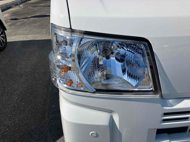 ハイゼットカーゴ 4WD 軽バン MT 衝突被害軽減システム クリアランスソナー 両側スライドドア キーレスエントリー アイドリングストップ オートライト ESC エアコン パワーステアリング パワーウィンドウ(31枚目)