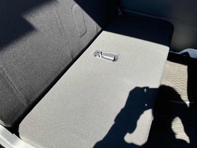 ハイゼットカーゴ 4WD 軽バン MT 衝突被害軽減システム クリアランスソナー 両側スライドドア キーレスエントリー アイドリングストップ オートライト ESC エアコン パワーステアリング パワーウィンドウ(47枚目)