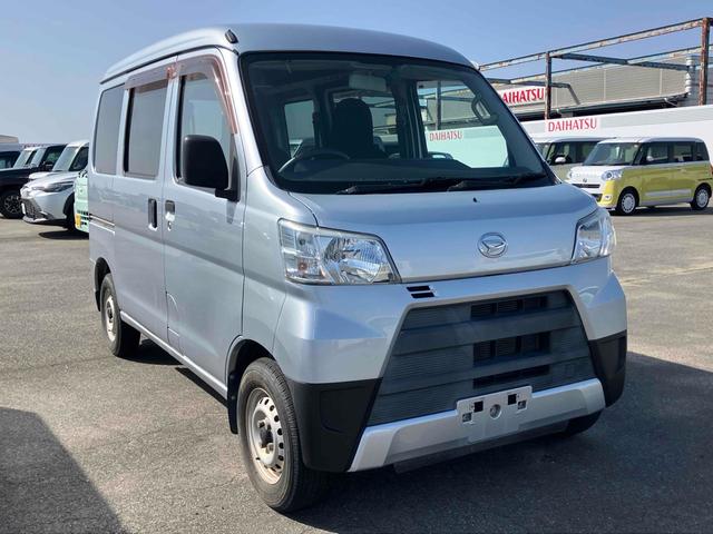 ハイゼットカーゴ 　軽バン　ＡＴ　ドライブレコーダー　ナビ　ＴＶ　両側スライドドア　アイドリングストップ　エアコン　パワーステアリング　パワーウィンドウ　運転席エアバッグ　ＣＤ　ＤＶＤ再生　ＵＳＢ　Ｂｌｕｅｔｏｏｔｈ（4枚目）