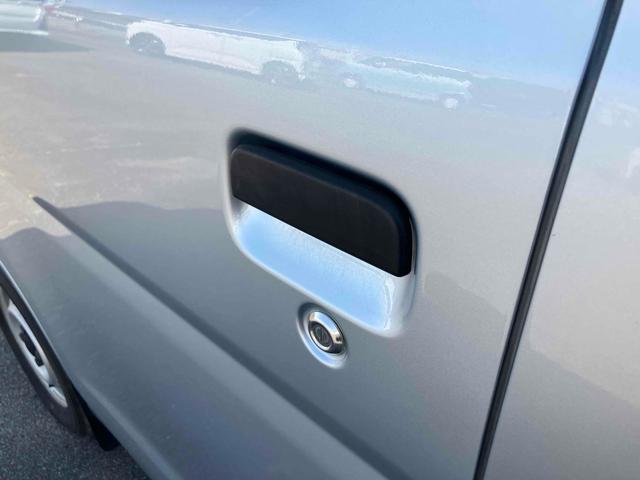 ハイゼットカーゴ 　軽バン　ＡＴ　ドライブレコーダー　ナビ　ＴＶ　両側スライドドア　アイドリングストップ　エアコン　パワーステアリング　パワーウィンドウ　運転席エアバッグ　ＣＤ　ＤＶＤ再生　ＵＳＢ　Ｂｌｕｅｔｏｏｔｈ（14枚目）