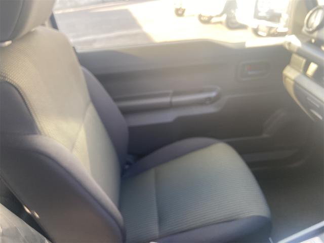 ジムニー XL 4WD クリアランスソナー オートクルーズコントロール レーンアシスト 衝突被害軽減システム オートライト スマートキー アイドリングストップ 電動格納ミラー シートヒーター AT 盗難防止システム(9枚目)