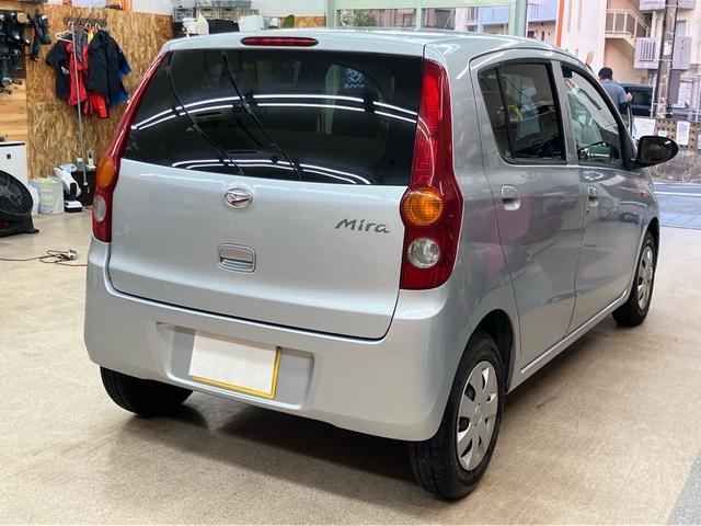 ミラ Ｘ　／ＣＶＴ／キーレスエントリー／電動格納ミラー／純正オーディオ／プライバシーガラス／ＥＴＣ車載器／ＡＢＳ／Ｗエアバッグ／車検令和９年４月（6枚目）