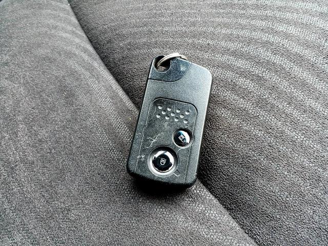 オデッセイ Ｌｉ　マルチナビ　フルセグ　ＤＶＤ　マルチビューカメラ　ＣＭＢＳ　スマートキー　ＨＩＤライト　パワーシート　クルコン　ＥＴＣ　ウィンカーミラー　ＥＣＯＮ　ステリモ　Ｐガラス　マット　バイザー　リアワイパー（26枚目）