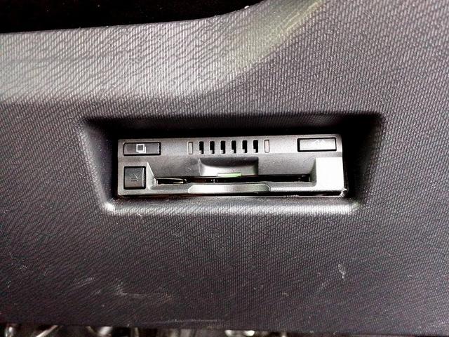 アクア Ｇブラックソフトレザーセレクション　中期　セーフティセンスＣ　エアロ　ＬＥＤ　ナビ　地デジ／ＤＶＤ／ＢＴ　合皮シート　Ｂカメラ　シートヒーター　シートリフター　Ａライト　Ａハイビーム　クルコン　スマートキー　Ｐスタート　電格ミラー（28枚目）