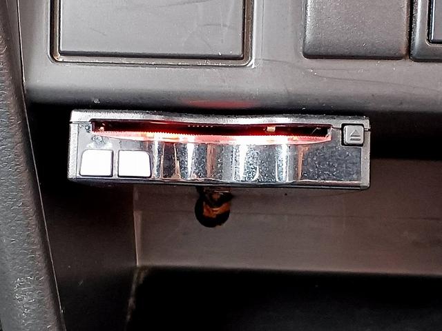 アルト Ｓ　レーダーブレーキサポート　ＳＤナビ　地デジ／ＤＶＤ／ＣＤ　ＥＴＣ　電格ミラー　シートヒーター　シートリフター　キーレス　スペアキー　ヘッドライトレベライザー　ＩＳＯＦＩＸ　Ａストップ　Ｐガラス（21枚目）