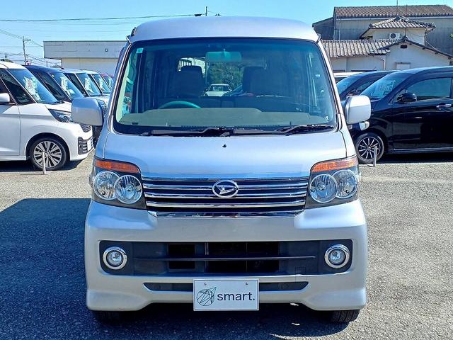 アトレーワゴン カスタムターボＲＳ　中期　４ＷＤ　ＨＩＤライト　ターボ　フォグ　アルミ　ＥＴＣ　電格ミラー　スペアキー　助手席側スライドドアイージークローザー　Ｐガラス　マット　バイザー　リアワイパー　ＳＲＳエアバック　ＡＢＳ（4枚目）