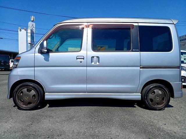 アトレーワゴン カスタムターボＲＳ　中期　４ＷＤ　ＨＩＤライト　ターボ　フォグ　アルミ　ＥＴＣ　電格ミラー　スペアキー　助手席側スライドドアイージークローザー　Ｐガラス　マット　バイザー　リアワイパー　ＳＲＳエアバック　ＡＢＳ（6枚目）