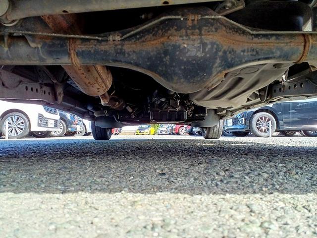 アトレーワゴン カスタムターボＲＳ　中期　ＨＩＤライト　フォグ　電格ミラー　ターボ　助手席側スライドドアイージークローザー　マット　バイザー　リアワイパー　Ｐガラス　アームレスト　リアスポイラー　ＳＲＳエアバック　ＡＢＳ（43枚目）