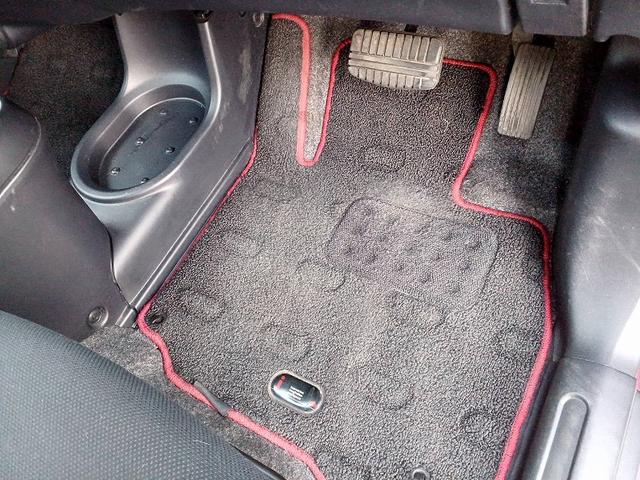 アイ T 後期 ターボ HIDライト ナビ 地デジ/CD ETC 電格ミラー シートリフター スマートキー Aライト Pガラス マット バイザー リアワイパー SRSエアバック ACソケット ABS(28枚目)