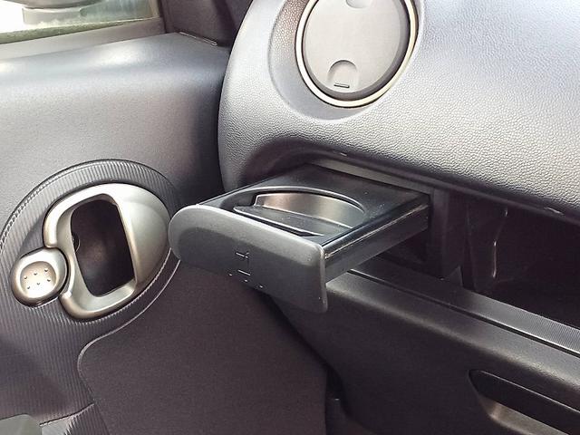 アイ T 後期 ターボ HIDライト ナビ 地デジ/CD ETC 電格ミラー シートリフター スマートキー Aライト Pガラス マット バイザー リアワイパー SRSエアバック ACソケット ABS(30枚目)