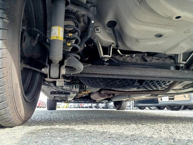 ムーヴキャンバス Xメイクアップ SAII ナビ 地デジ/DVD/BT Bカメラ ETC Aライト フォグ スマアシ2 ステリモ 電格ミラー スマートキー Pスタート Pガラス Aストップ シートリフター ベンチシート アームレスト 横滑り防止(54枚目)