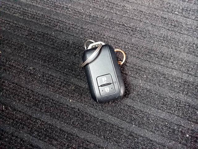 スペーシア ハイブリッドG セーフティS 社外ナビ 地デジ/DVD/BT ETC Pスタート スマートキー Aストップ Aライト Pガラス コーナーセンサー 電格ミラー PWRモード ベンチシート アームレスト 車線逸脱警報(28枚目)