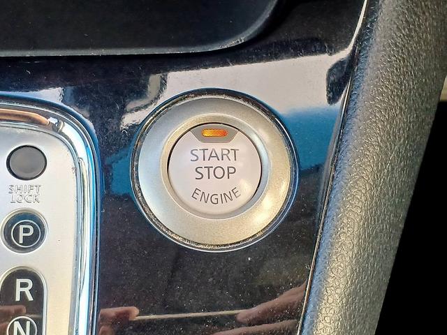 セレナ ハイウェイスター S-ハイブリッド 後期 エマブレ ナビ 地デジ/DVD/BT フリップダウン 両電スラ Bカメラ クルコン ETC スマートキー Pスタート Aライト フォグ ウィンカーミラー 電格ミラー 車線逸脱警報 横滑り防止機能(28枚目)