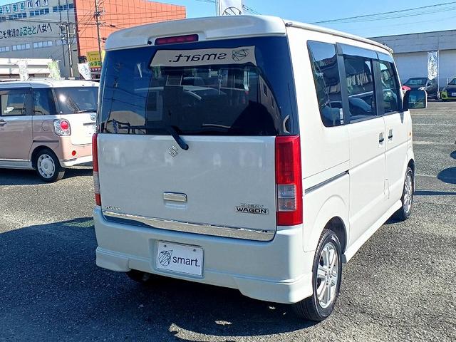 エブリイワゴン ＰＺターボスペシャル　社外ナビ　ＣＤ　両側電動スライドドア　オートステップ　ターボ　フォグ　キーレス　Ｐガラス　マット　バイザー　リアワイパー　電格ミラー　ヘッドライトレベライザー　セキュリティ　アームレスト（8枚目）