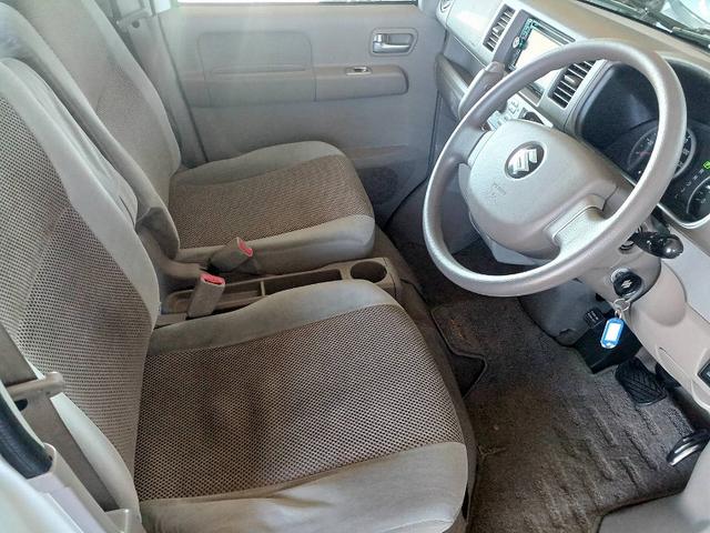 エブリイワゴン ＰＺターボスペシャル　社外ナビ　ＣＤ　両側電動スライドドア　オートステップ　ターボ　フォグ　キーレス　Ｐガラス　マット　バイザー　リアワイパー　電格ミラー　ヘッドライトレベライザー　セキュリティ　アームレスト（12枚目）