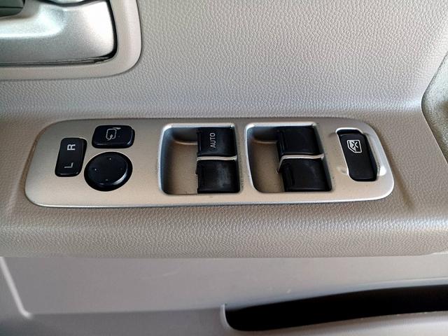 エブリイワゴン ＰＺターボスペシャル　社外ナビ　ＣＤ　両側電動スライドドア　オートステップ　ターボ　フォグ　キーレス　Ｐガラス　マット　バイザー　リアワイパー　電格ミラー　ヘッドライトレベライザー　セキュリティ　アームレスト（22枚目）