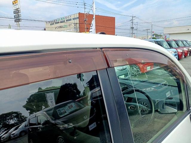 ムーヴ Ｌ　ＥＴＣ　エコアイドル　キーレス　Ｐガラス　ＥＣＯモード　ＩＳＯＦＩＸ　スペアキー　フロアマット　サイドバイザー　リアワイパー　ヘッドライトレベライザー　セキュリティ　アームレスト　ベンチシート（30枚目）