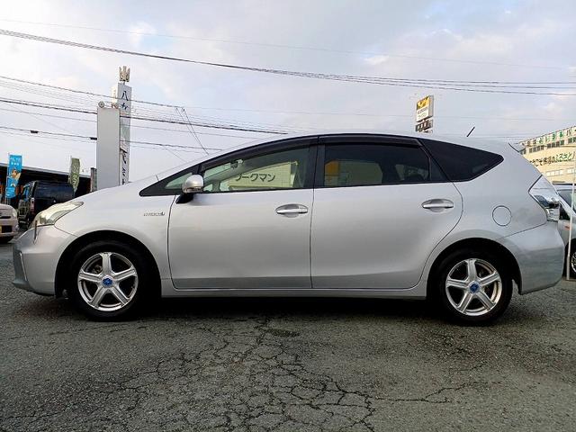 プリウスアルファ Ｓ　Ｌセレクション　ナビ　ＥＴＣ　社外アルミ　フォグ　電格ミラー　スマートキー　Ｐスタート　Ａライト　ステリモ　チルトステアリング　サイドバイザー　フロアマット　Ｐガラス　ウィンカーミラー　コーナーポール（6枚目）