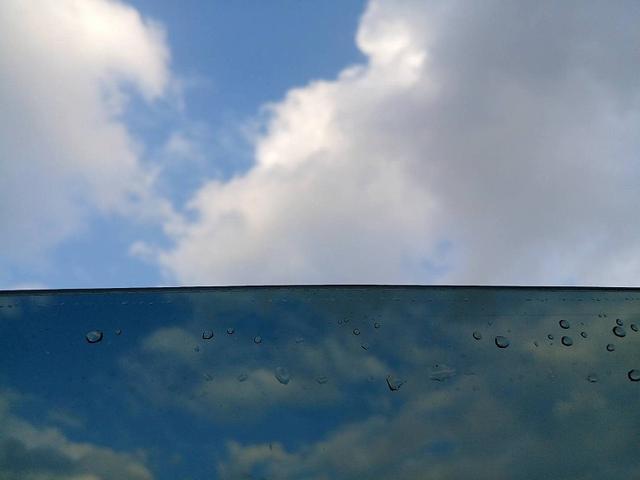 プリウスアルファ Ｓ　Ｌセレクション　ナビ　ＥＴＣ　社外アルミ　フォグ　電格ミラー　スマートキー　Ｐスタート　Ａライト　ステリモ　チルトステアリング　サイドバイザー　フロアマット　Ｐガラス　ウィンカーミラー　コーナーポール（32枚目）