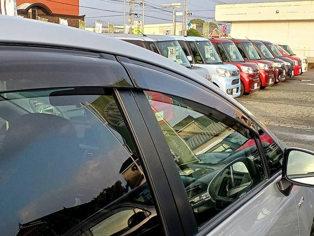 プリウスアルファ Ｓ　Ｌセレクション　ナビ　ＥＴＣ　社外アルミ　フォグ　電格ミラー　スマートキー　Ｐスタート　Ａライト　ステリモ　チルトステアリング　サイドバイザー　フロアマット　Ｐガラス　ウィンカーミラー　コーナーポール（35枚目）