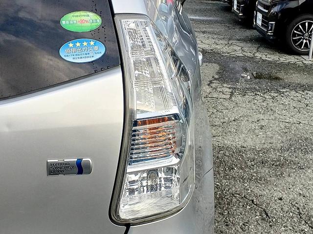 プリウスアルファ Ｓ　Ｌセレクション　ナビ　ＥＴＣ　社外アルミ　フォグ　電格ミラー　スマートキー　Ｐスタート　Ａライト　ステリモ　チルトステアリング　サイドバイザー　フロアマット　Ｐガラス　ウィンカーミラー　コーナーポール（41枚目）