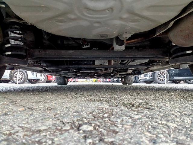 プリウスアルファ Ｓ　Ｌセレクション　ナビ　ＥＴＣ　社外アルミ　フォグ　電格ミラー　スマートキー　Ｐスタート　Ａライト　ステリモ　チルトステアリング　サイドバイザー　フロアマット　Ｐガラス　ウィンカーミラー　コーナーポール（49枚目）