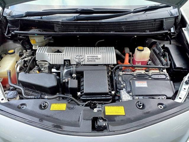 プリウスアルファ Ｓ　Ｌセレクション　ナビ　ＥＴＣ　社外アルミ　フォグ　電格ミラー　スマートキー　Ｐスタート　Ａライト　ステリモ　チルトステアリング　サイドバイザー　フロアマット　Ｐガラス　ウィンカーミラー　コーナーポール（50枚目）