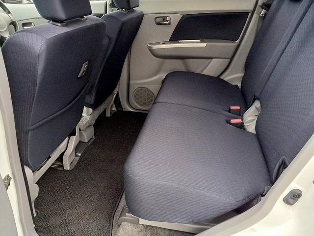 ワゴンＲ ＦＸリミテッド　スマートキー　Ｐスタート　ＣＤ　ラジオ　Ｐガラス　電格ミラー　シートリフター　ベンチシート　アームレスト　サイドバイザー　フロアマット　リアワイパー　ヘッドライトレベライザー　チルトステアリング（15枚目）