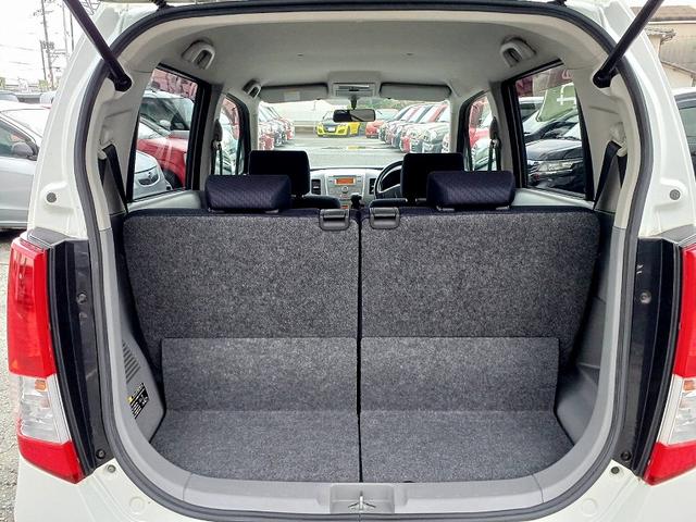 ワゴンＲ ＦＸリミテッド　スマートキー　Ｐスタート　ＣＤ　ラジオ　Ｐガラス　電格ミラー　シートリフター　ベンチシート　アームレスト　サイドバイザー　フロアマット　リアワイパー　ヘッドライトレベライザー　チルトステアリング（16枚目）