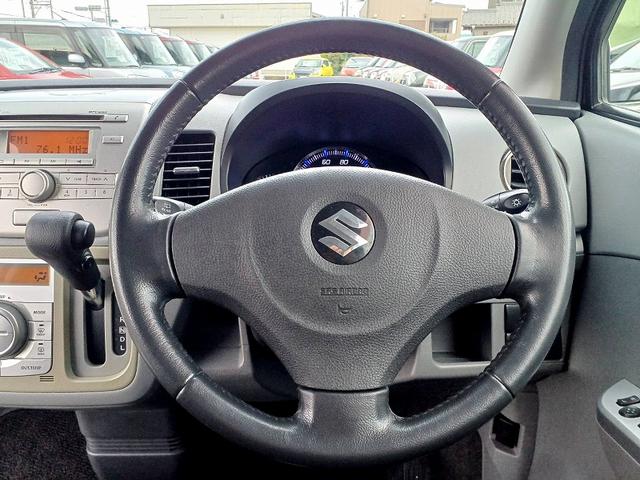 ワゴンＲ ＦＸリミテッド　スマートキー　Ｐスタート　ＣＤ　ラジオ　Ｐガラス　電格ミラー　シートリフター　ベンチシート　アームレスト　サイドバイザー　フロアマット　リアワイパー　ヘッドライトレベライザー　チルトステアリング（17枚目）