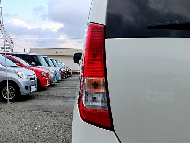 ワゴンＲ ＦＸリミテッド　スマートキー　Ｐスタート　ＣＤ　ラジオ　Ｐガラス　電格ミラー　シートリフター　ベンチシート　アームレスト　サイドバイザー　フロアマット　リアワイパー　ヘッドライトレベライザー　チルトステアリング（38枚目）