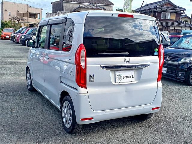 Ｎ－ＢＯＸ Ｌ　後期　ホンダセンシング　８型ナビ　フルセグ　ＤＶＤ　ＢＴ　Ｂカメラ　電スラ　両席シートヒーター　ＬＥＤライト　スマートキー　Ｐスタート　クルコン　ステリモ　車線逸脱警報　Ｐガラス　ロールシェード（10枚目）