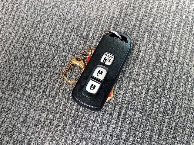 Ｎ－ＢＯＸ Ｌ　後期　ホンダセンシング　８型ナビ　フルセグ　ＤＶＤ　ＢＴ　Ｂカメラ　電スラ　両席シートヒーター　ＬＥＤライト　スマートキー　Ｐスタート　クルコン　ステリモ　車線逸脱警報　Ｐガラス　ロールシェード（25枚目）