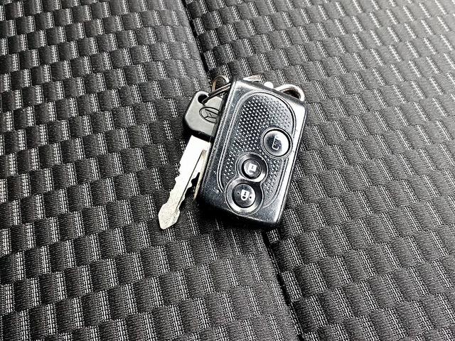 ウェイク L SA 電スラ スマアシ LEDライト Pスタート 電格ミラー CD エコアイドル スマートキー Aライト 横滑り防止機能 リアワイパー ベンチシート アームレスト Pガラス セキュリティ ISOFIX(25枚目)