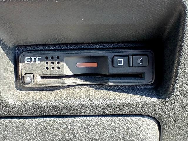 ステップワゴンスパーダ Z 後期 9型ナビ フルセグ/DVD/BT 両側電動スライドドア フリップダウン Bカメラ ETC Pシフト クルコン ステリモ HIDライト Aライト フォグ ウィンカーミラー 電格ミラー Aストップ(26枚目)