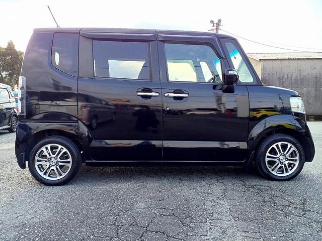 N-BOX G SSパッケージ 社外ナビ フルセグ DVD BT Bカメラ 両側電動スライドドア スマートキー Pガラス ウィンカーミラー バイザー 電格ミラー ステリモ Pスタート リアワイパー シートリフター 横滑り防止機能(7枚目)