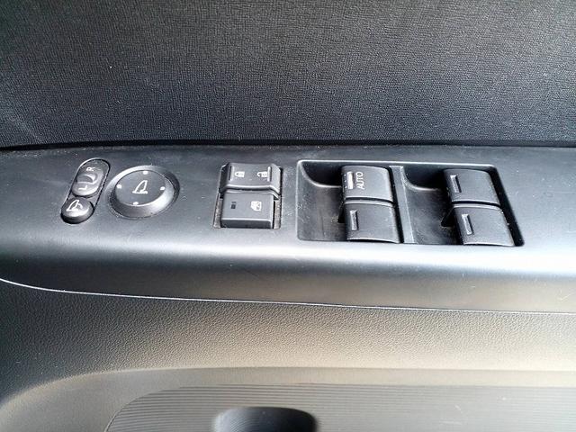 N-BOX G SSパッケージ 社外ナビ フルセグ DVD BT Bカメラ 両側電動スライドドア スマートキー Pガラス ウィンカーミラー バイザー 電格ミラー ステリモ Pスタート リアワイパー シートリフター 横滑り防止機能(25枚目)