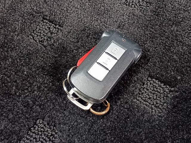 ｅＫスペース Ｇ　ｅ－アシスト　ｅアシスト　ナビ　フルセグ　ＤＶＤ　ＢＴ　ＥＴＣ　電動スライドドア　電格ミラー　スマートキー　Ａストップ　Ｐスタート　Ｐガラス　マット　バイザー　ロールサンシェード　ベンチシート　アームレスト（28枚目）