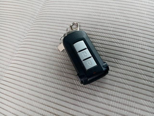 デイズルークス Ｘ　後期　エマブレ　アラビュー　電スラ　電格ミラー　スマートキー　Ｐスタート　ＥＴＣ　Ａストップ　Ｐガラス　マット　バイザー　横滑り防止　ヘッドライトレベライザー　リアシーリングファン　ロールサンシェード（25枚目）